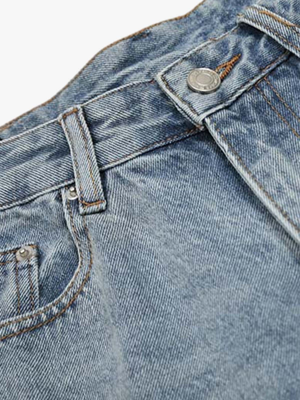 Distressed Light Wash Denim Shorts - 2639