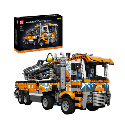 Mould King 19014 Pneumatic Concrete Pump Truck | 2,132 PCS